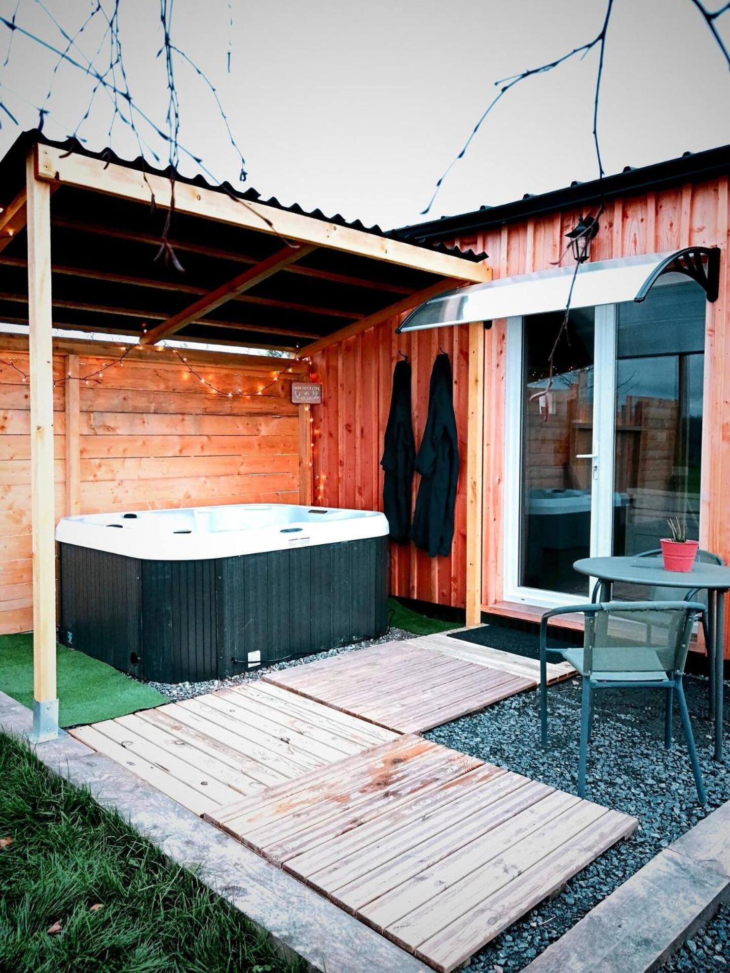 Cosy Avec Option Jacuzzi Apartment Saint-Genes-de-Fronsac